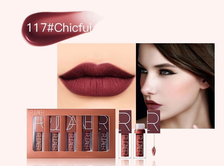Velvière Lip Gloss Suit Collection